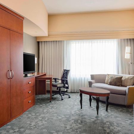 คอร์ตยาร์ด โคลัมเบีย Hotel ภายนอก รูปภาพ